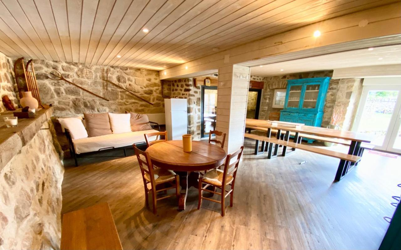 Gite De Groupe 160M2, 15P, Salle De Reception, Jardin, Terrasse Mazan-l'Abbaye Esterno foto